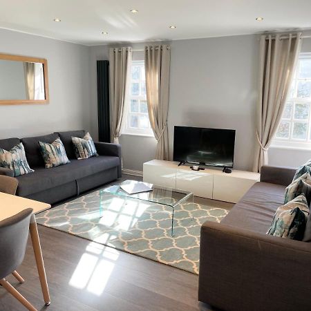 Urban Living's - The Larkin Apartment Oxford Bagian luar foto