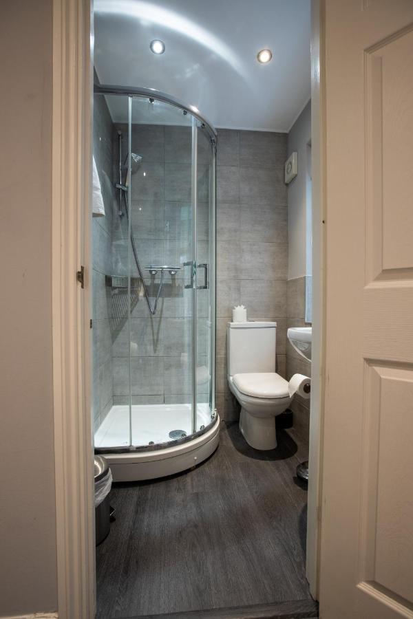 Urban Living's - The Larkin Apartment Oxford Bagian luar foto