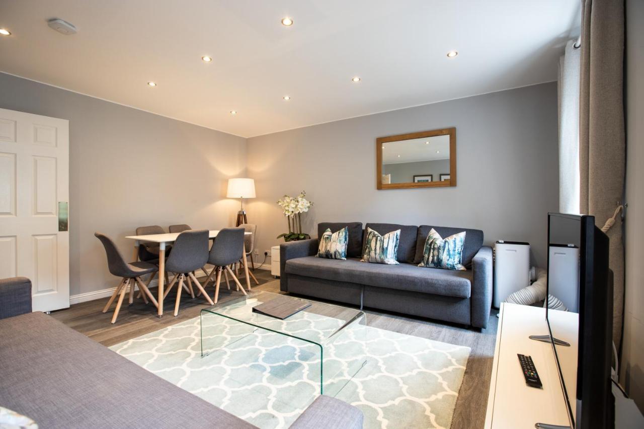 Urban Living's - The Larkin Apartment Oxford Bagian luar foto