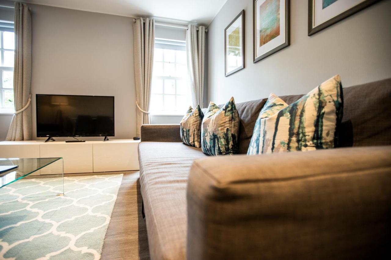 Urban Living's - The Larkin Apartment Oxford Bagian luar foto